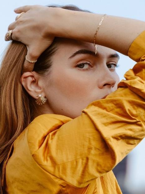 23 Ethically-made & sustainable jewelry brands to shine with purpose