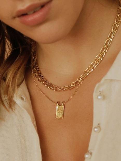 23 Ethically-made & sustainable jewelry brands to shine with purpose