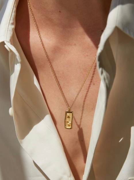 23 Ethically-made & sustainable jewelry brands to shine with purpose