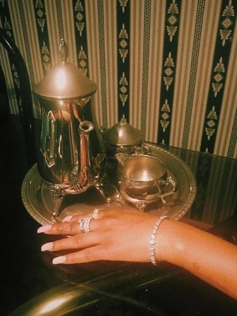 23 Ethically-made & sustainable jewelry brands to shine with purpose