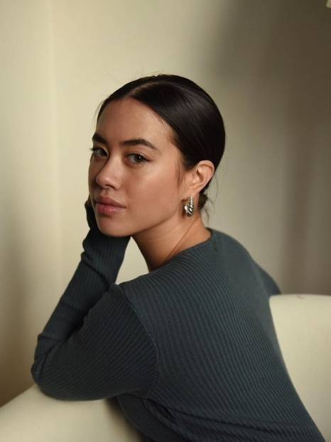 23 Ethically-made & sustainable jewelry brands to shine with purpose