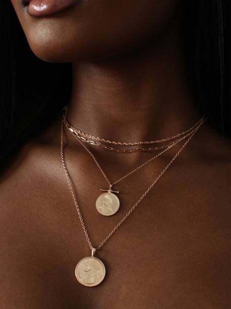 23 Ethically-made & sustainable jewelry brands to shine with purpose