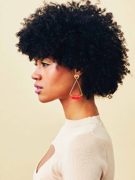 23 Ethically-made & sustainable jewelry brands to shine with purpose