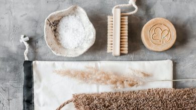 20+ Easy zero waste bathroom swaps (on a budget)