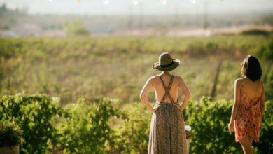 Your Guide to Finding the Perfect Sustainable Homecoming Dress