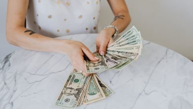 How to Decide Between Applying for a Loan Online or In-Person
