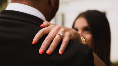 Sustainable Sparkle: Exploring the Pros and Cons of Lab-Grown Diamonds