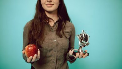 Employee Recognition: Choosing Eco-Friendly Awards for Your Business