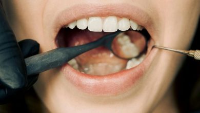 How To Manage Tooth Pain Naturally Before Seeing an Emergency Dentist