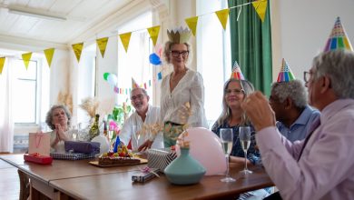 Social Health and Independence as You Age: What to Know
