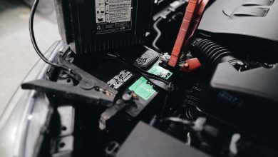 Jumper Cables vs Jump Starter: What’s Better for Emergencies